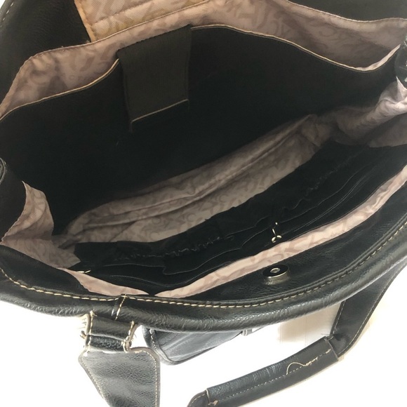 Kenneth Cole Reaction Laptop Bag - Picture 5 of 14